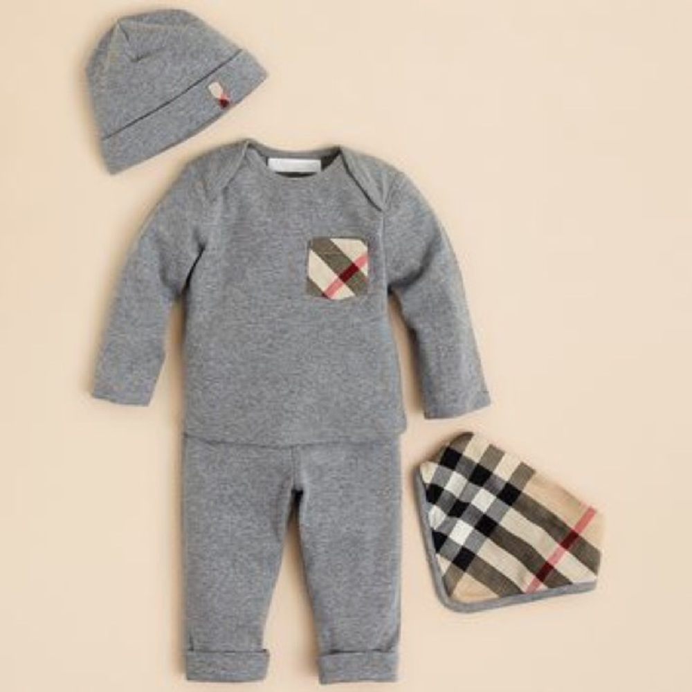Burberry Baby 4-Piece Set in 18 months!